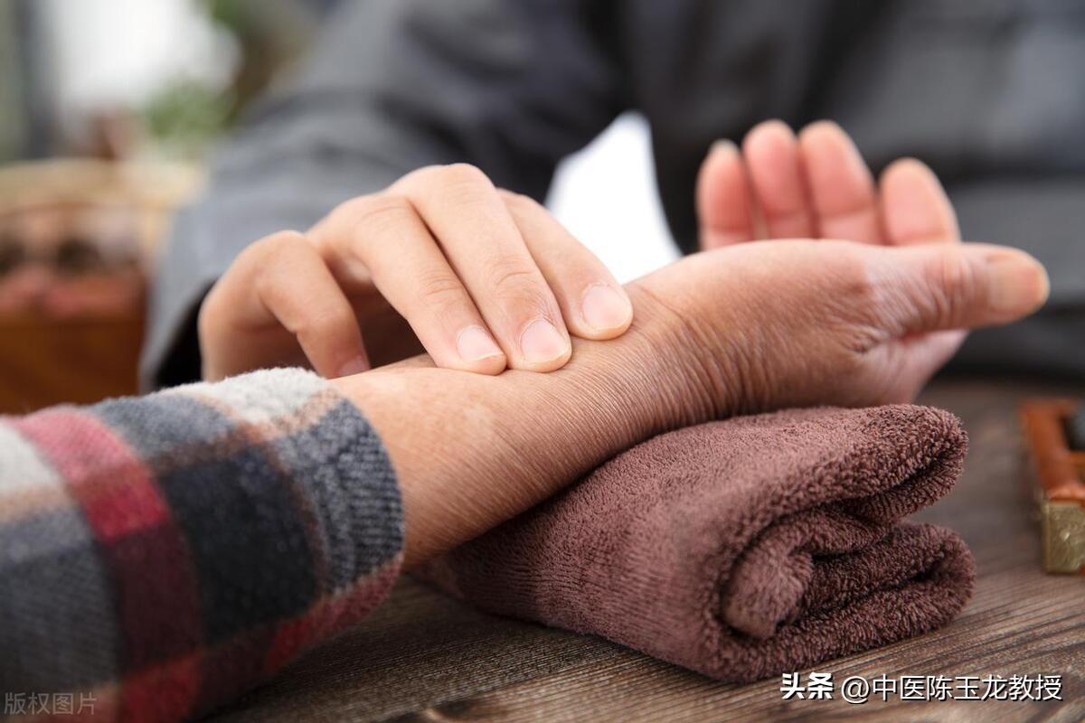 調理中藥藥材脾胃有什么作用_調理脾胃的中藥對身體有害嗎_調理脾胃的中藥有哪些藥材