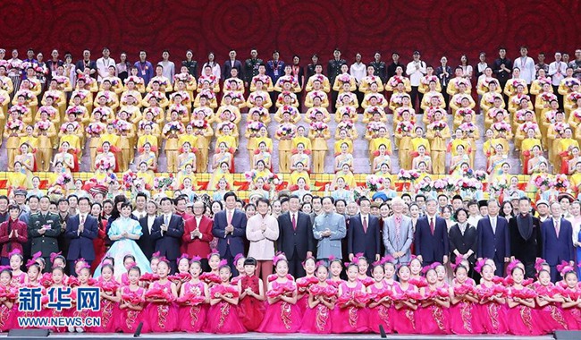 庆祝新中国成立70周年大型文艺晚会举行
